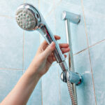 シャワーヘッドを交換する際に注意するべきポイントとは？